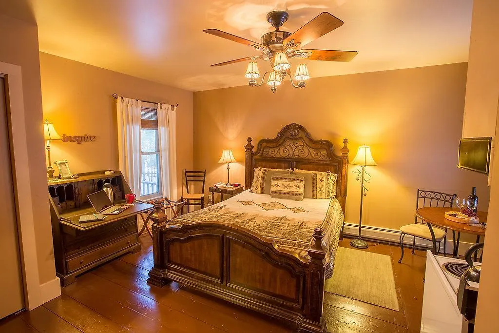 Snow Goose Bed And Breakfast-1